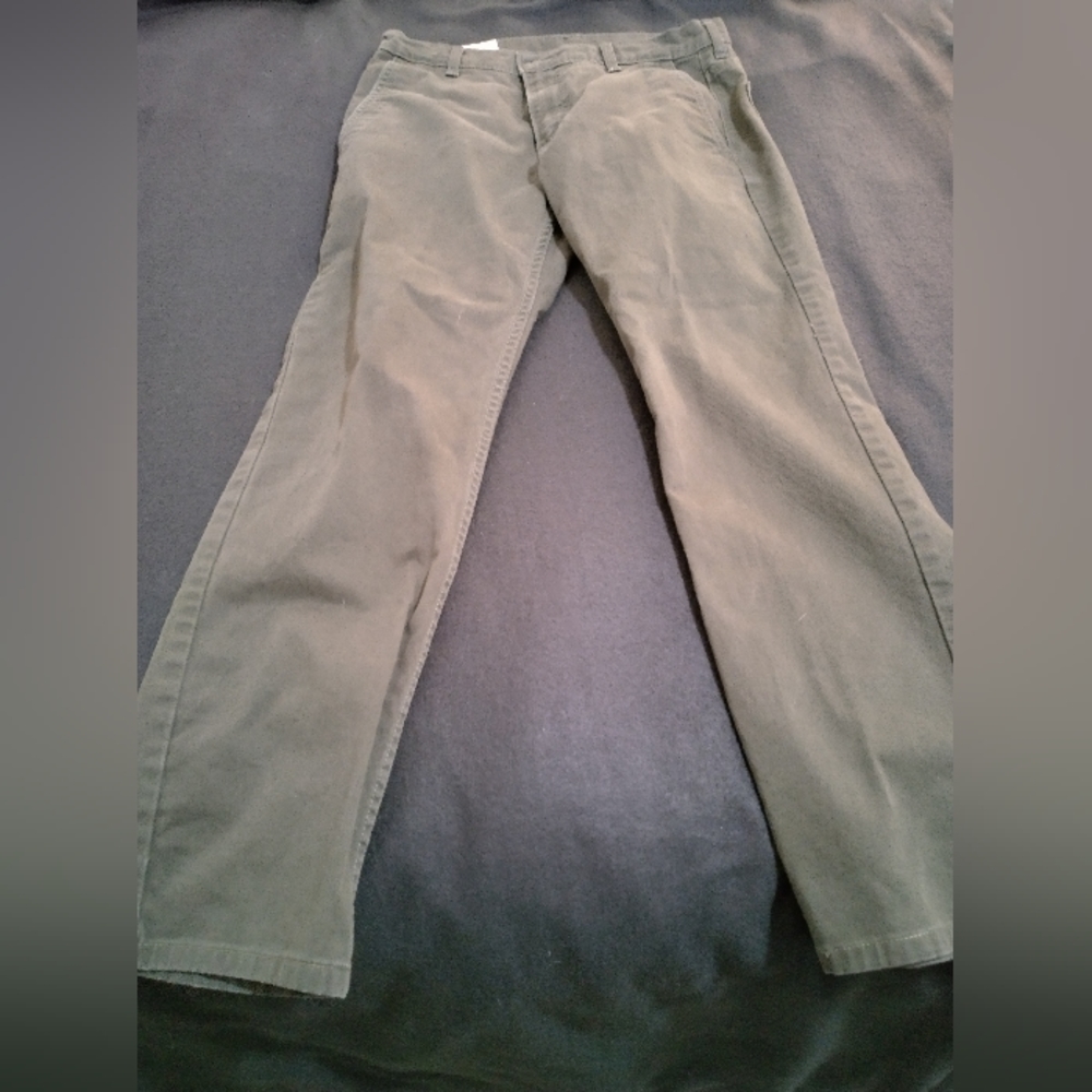 dark green Levi's jeans mens 33x39